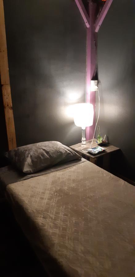 Marius B&B & Hostel Silang Dış mekan fotoğraf